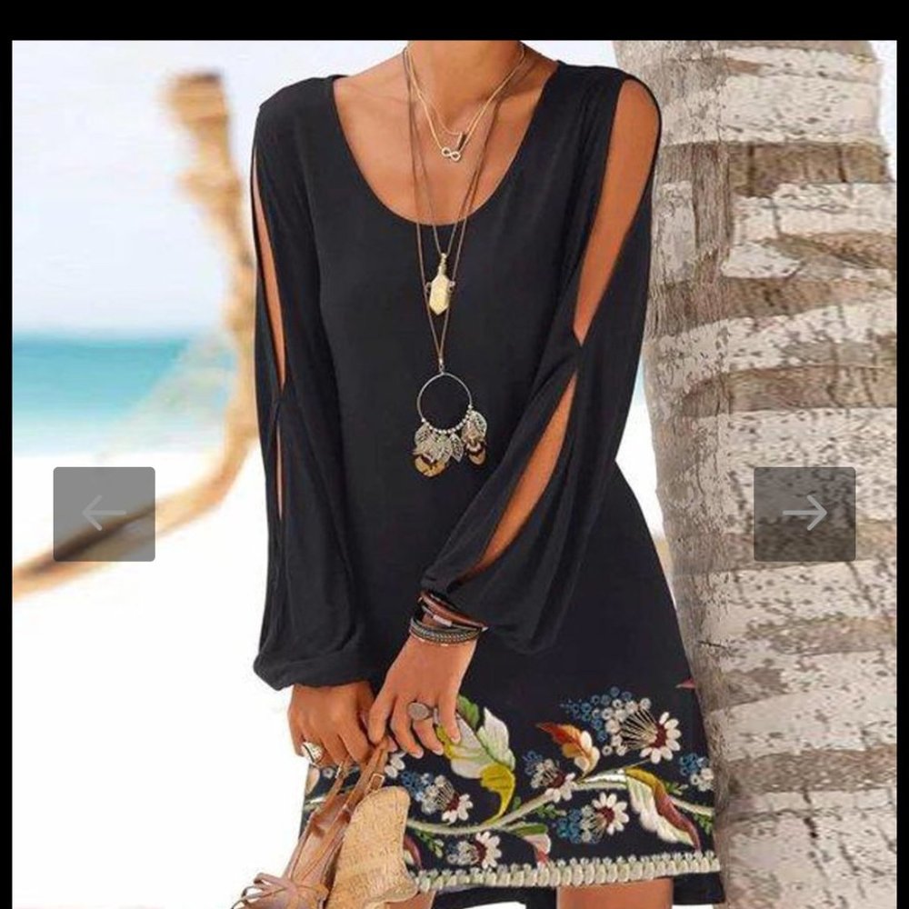 Small Long Sleeve Scoop Neck Mini Dress